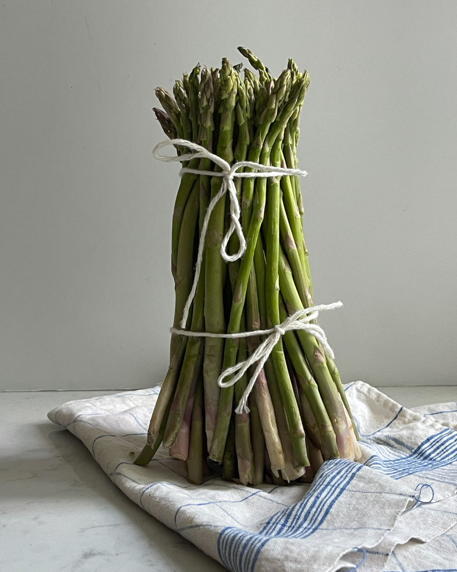 asparagus-standing-up