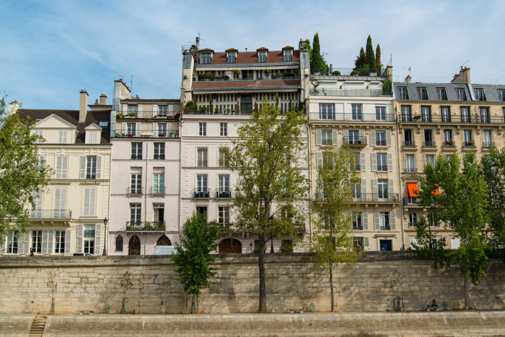 Ile Saint-Louis | ARTIST REFERENCE PHOTOS | free reference photos for artists | artist reference photos free | free artist reference photos | free photos for artists reference