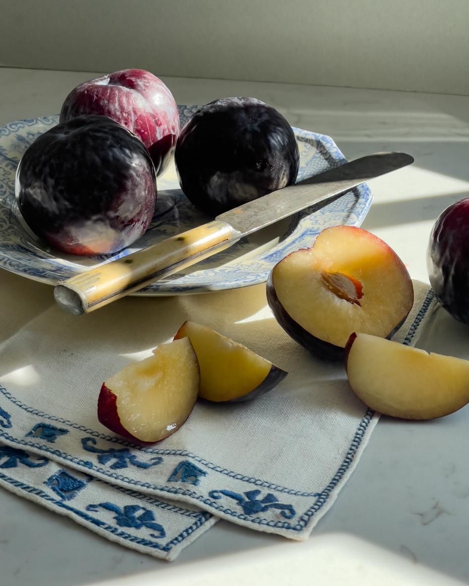 plums-and-plum-slices