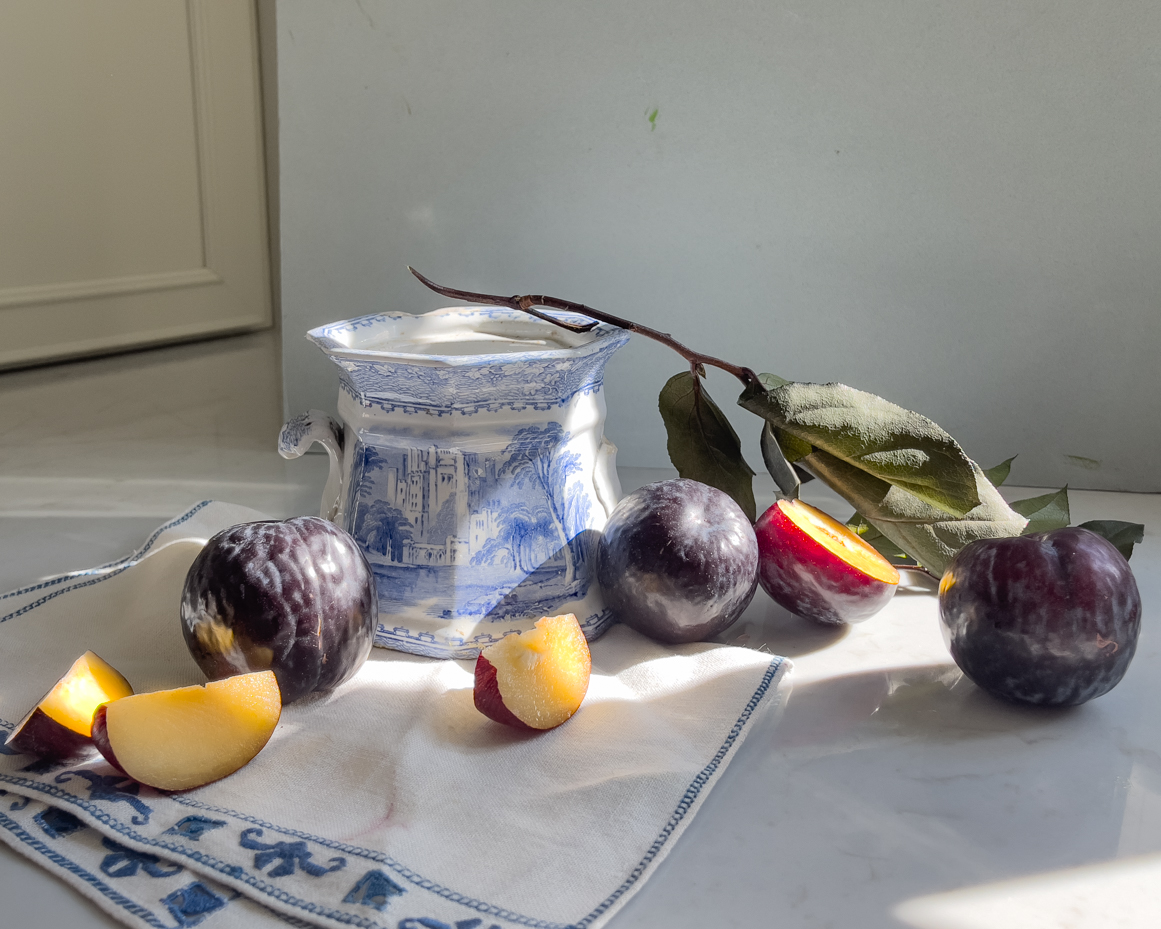 plums-and-plum-slices