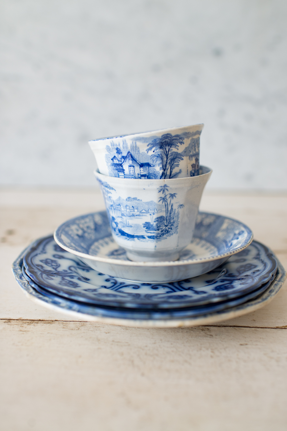 blue-and-white-transferware-dishes