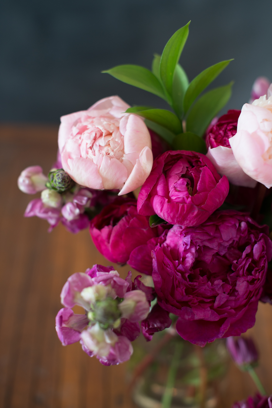 pink-flower-arrangement-in-vase