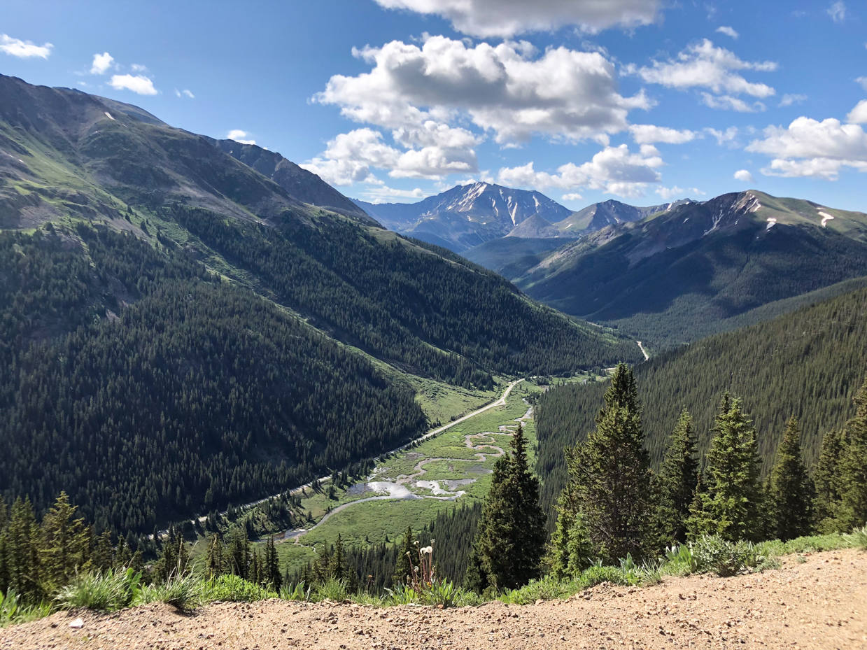 majestic-mountain-valley-panorama-alpine-wilderness-landscape-photography-inspiration