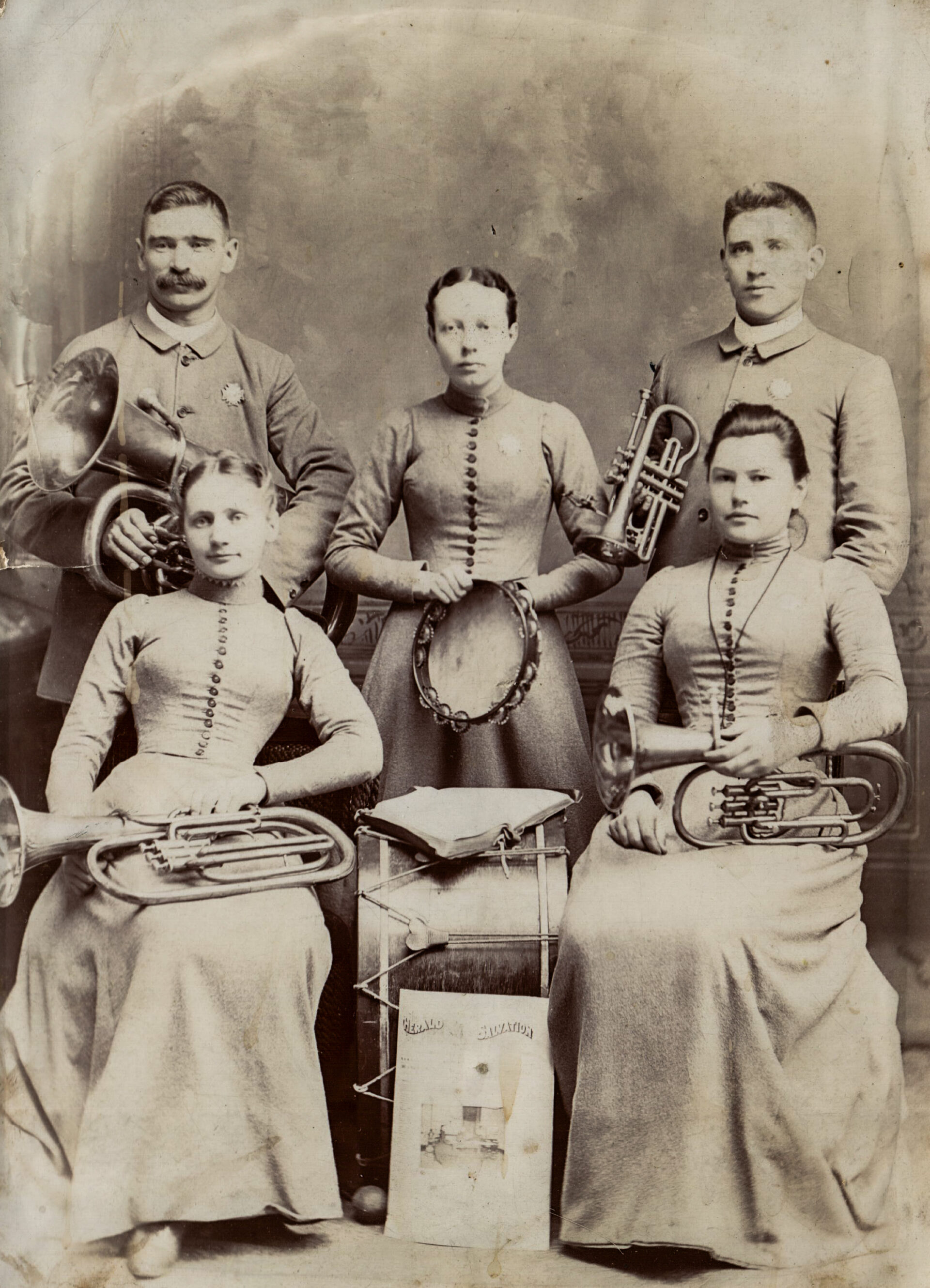 portrait-of-group-band