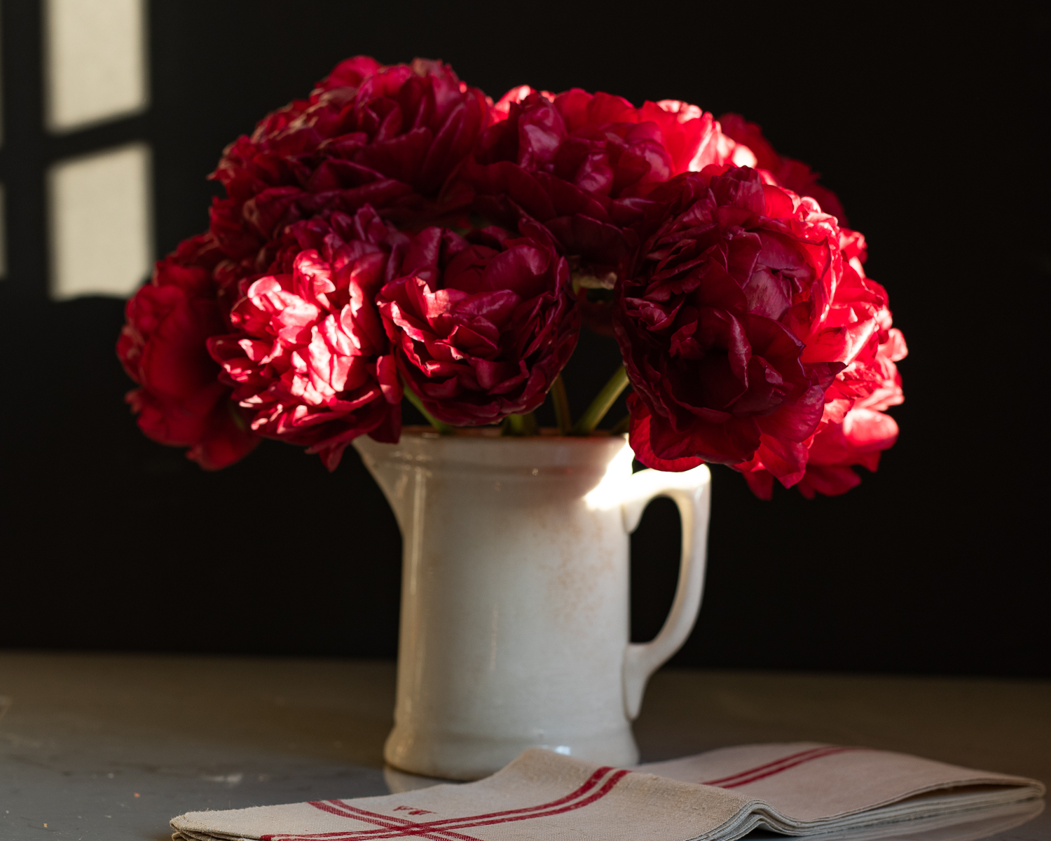 ironstone-milk-pitcher-with-red-peonies-4