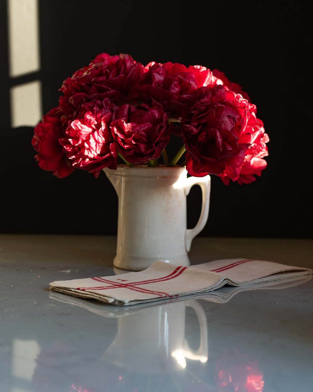 ironstone-milk-pitcher-with-red-peonies-5