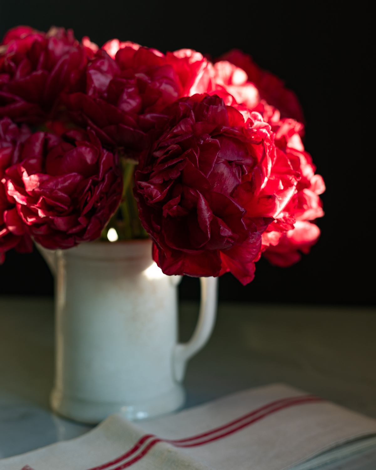 ironstone-milk-pitcher-with-red-peonies-7