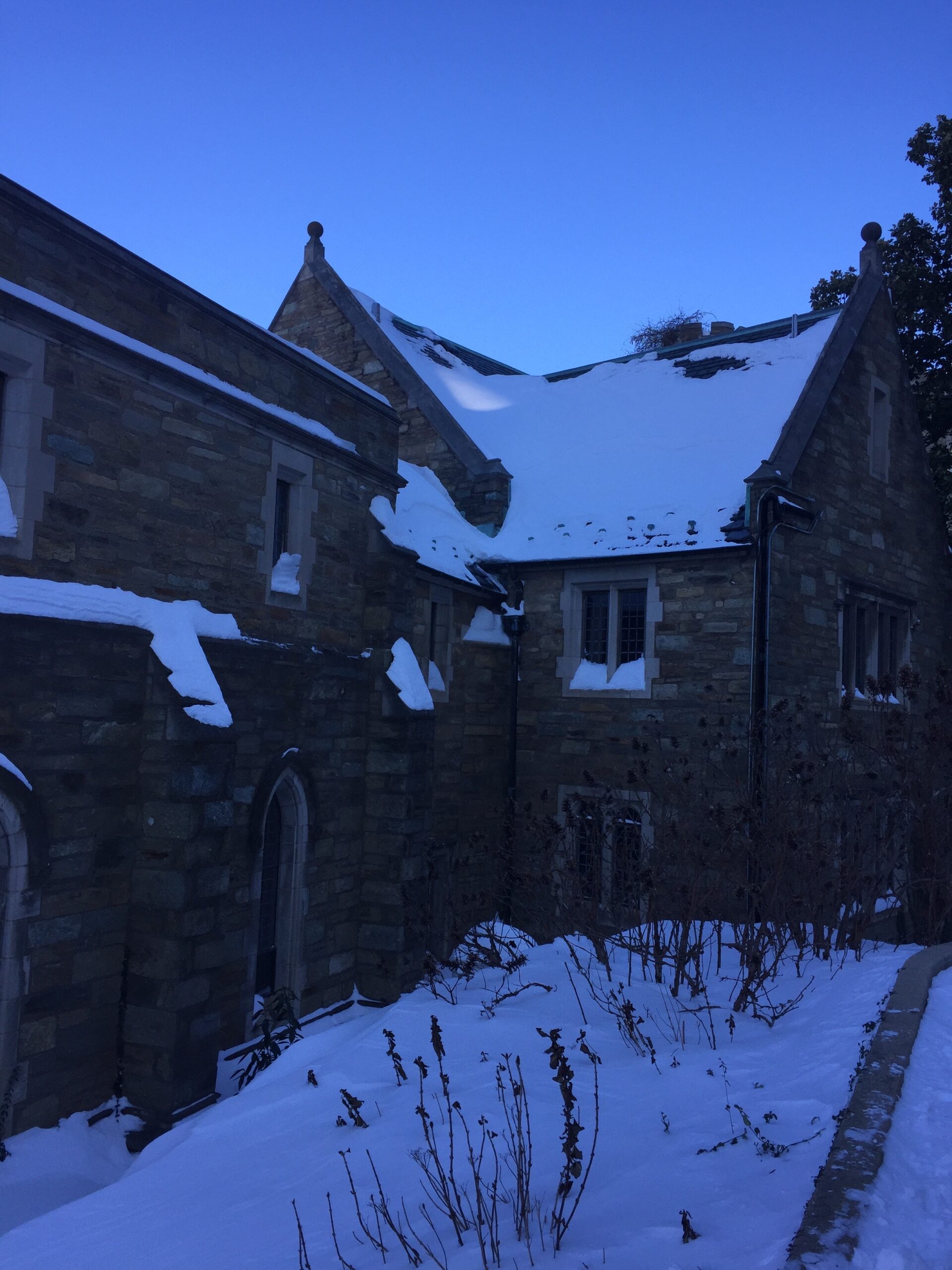 village-in-winter-snowy-landscape-2