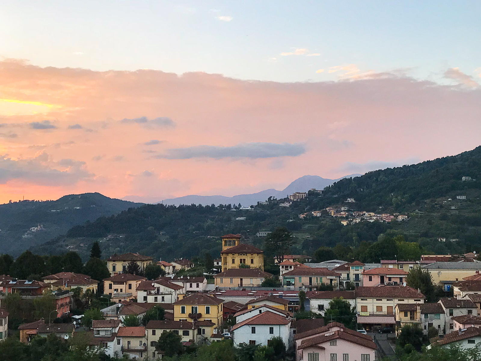 italy-tuscany-barga-mountains-sunset-2