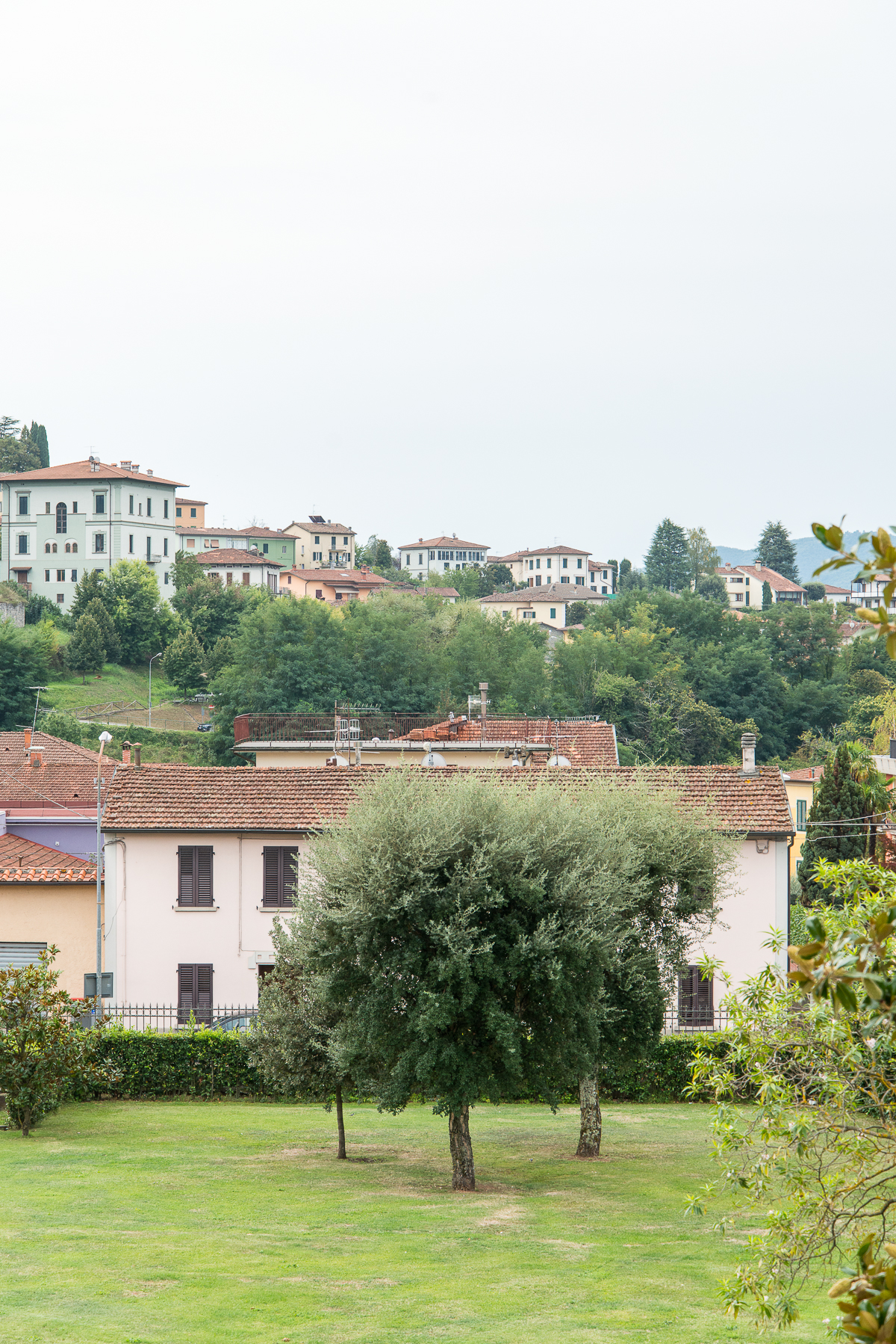 italy-tuscany-barga-town-cityscape-35