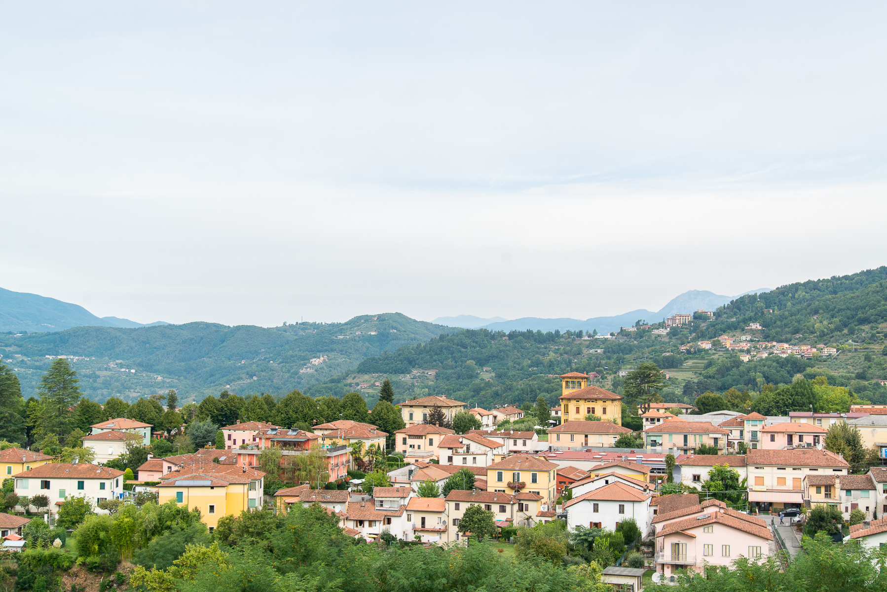 italy-tuscany-barga-mountains-2