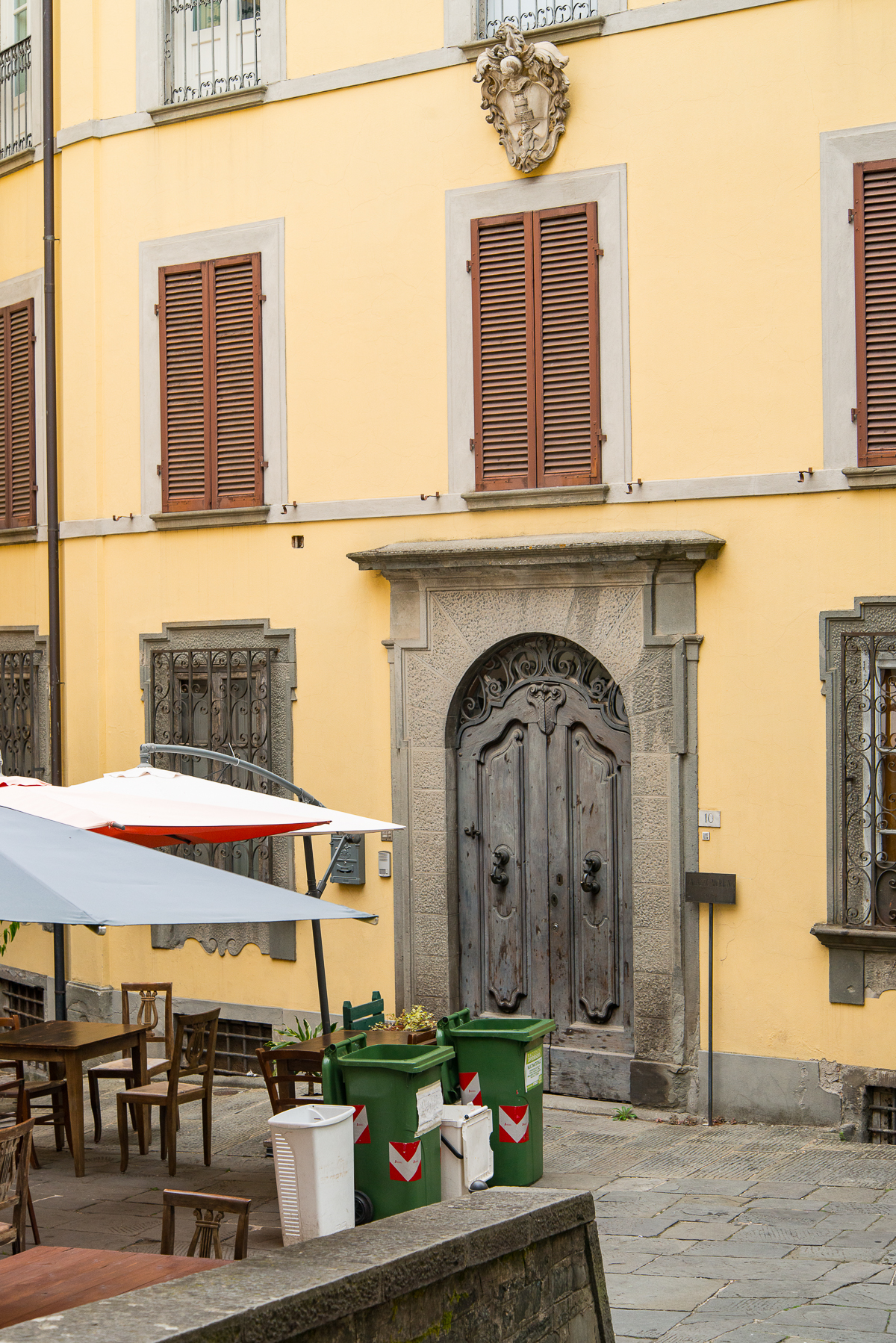 italy-tuscany-barga-town-cityscape-10