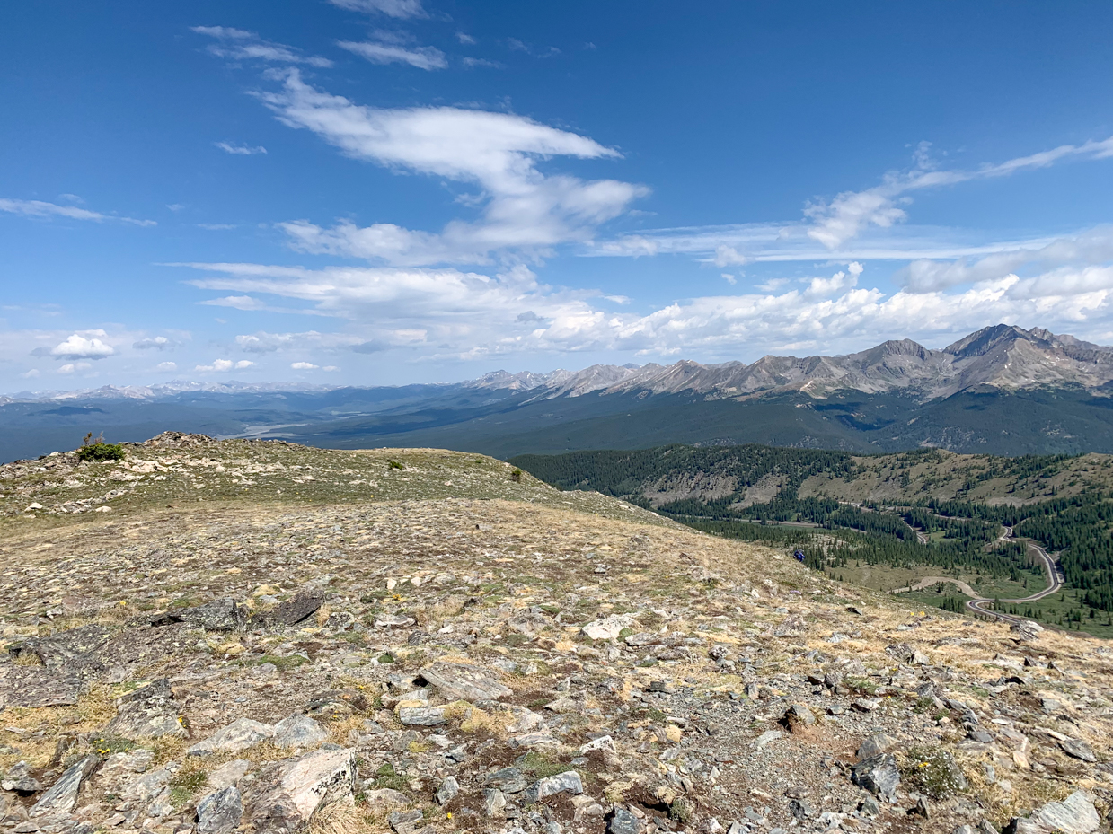 rocky-mountain-panorama-from-alpine-tundra-western-landscape-artist-reference