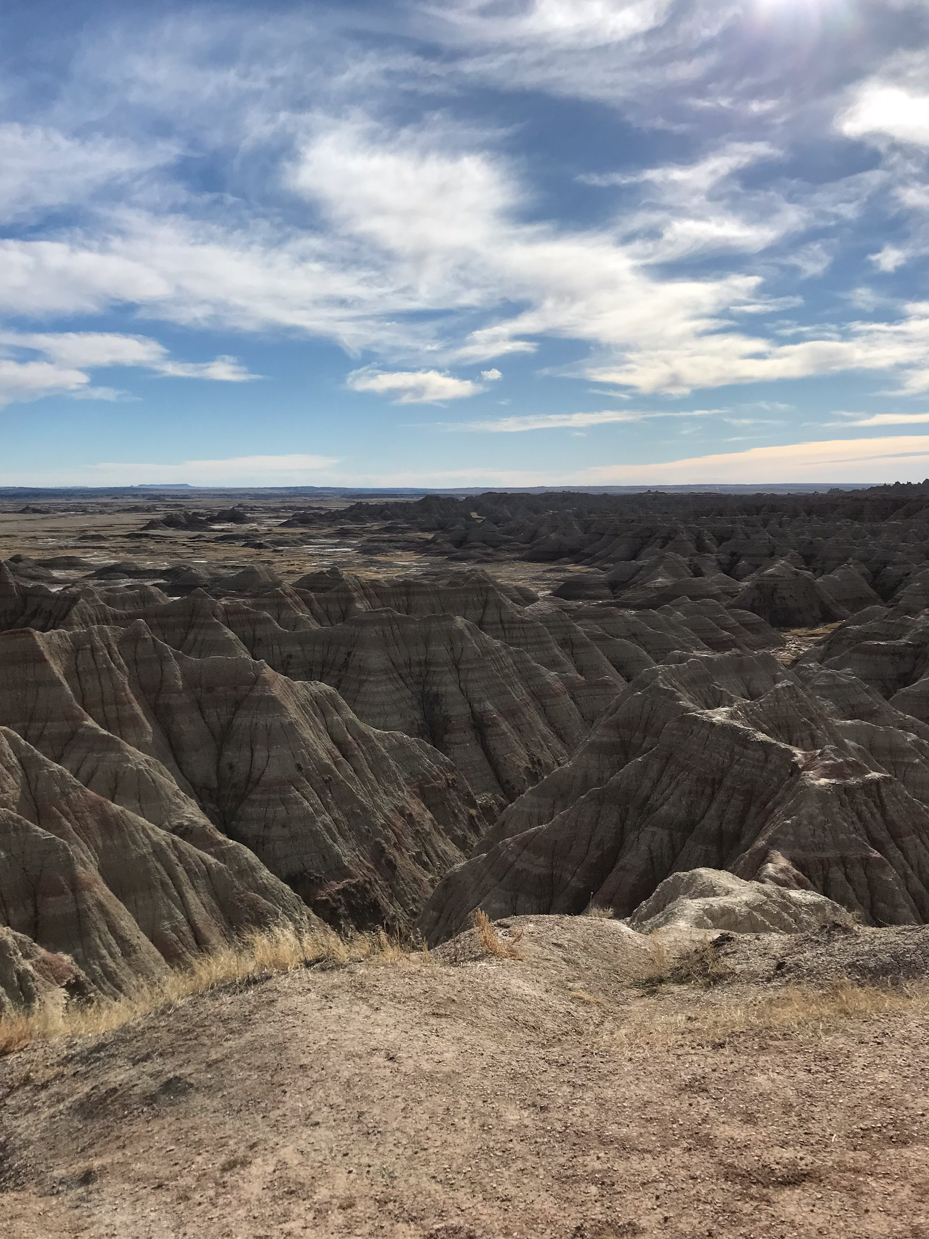 expansive-badlands-national-park-landscape-with-dramatic-sky