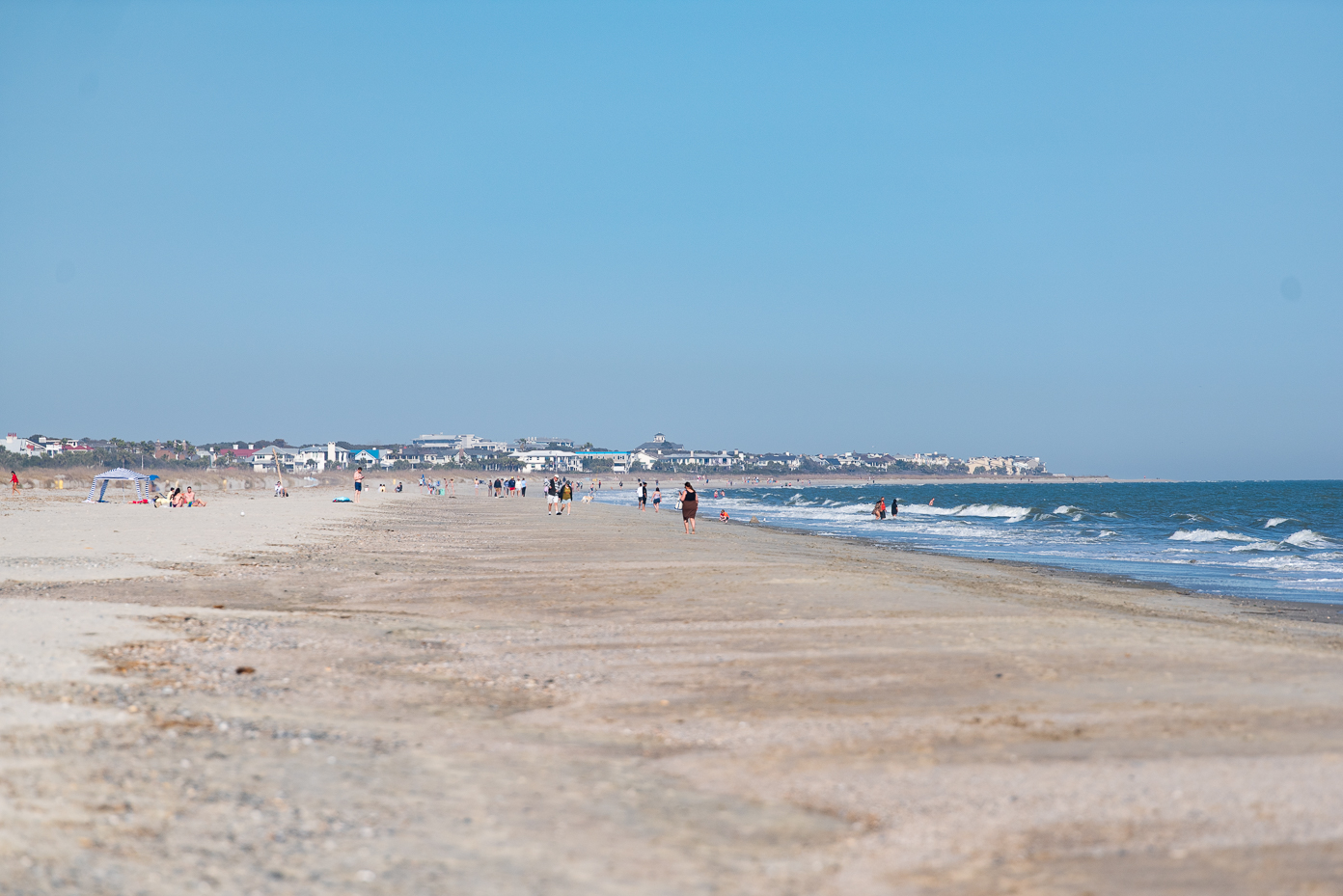 south-carolina-beach-coastline-families-ocean-waves-shoreline-homes-vacation